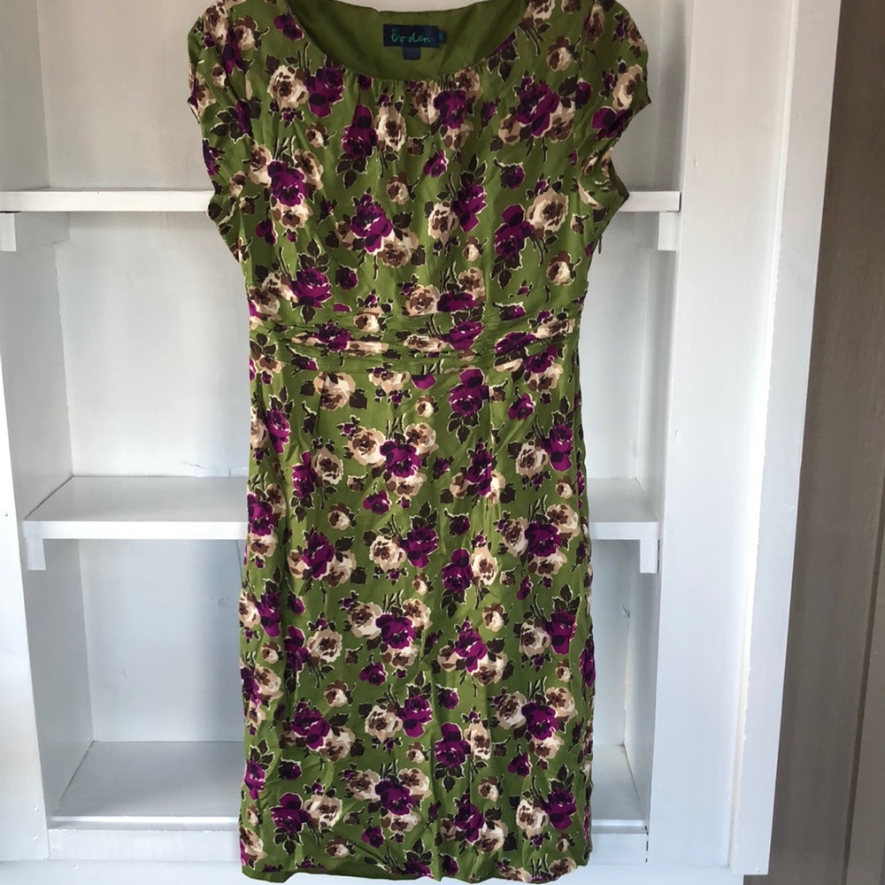 Boden Green and Purple Floral Cap Sleeve Fully Lined Midi Dress US Size 6